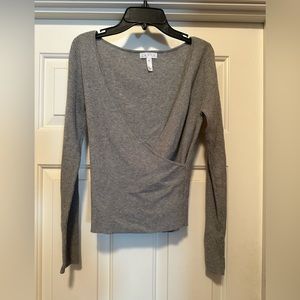 Women’s XS deep crossover sweater